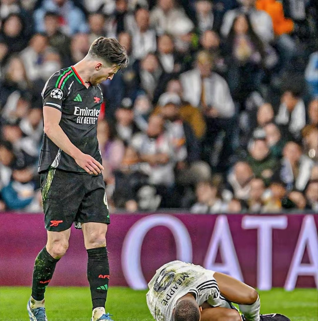 阿森纳绝杀勒沃库森，梅西绝境逆转的简单介绍