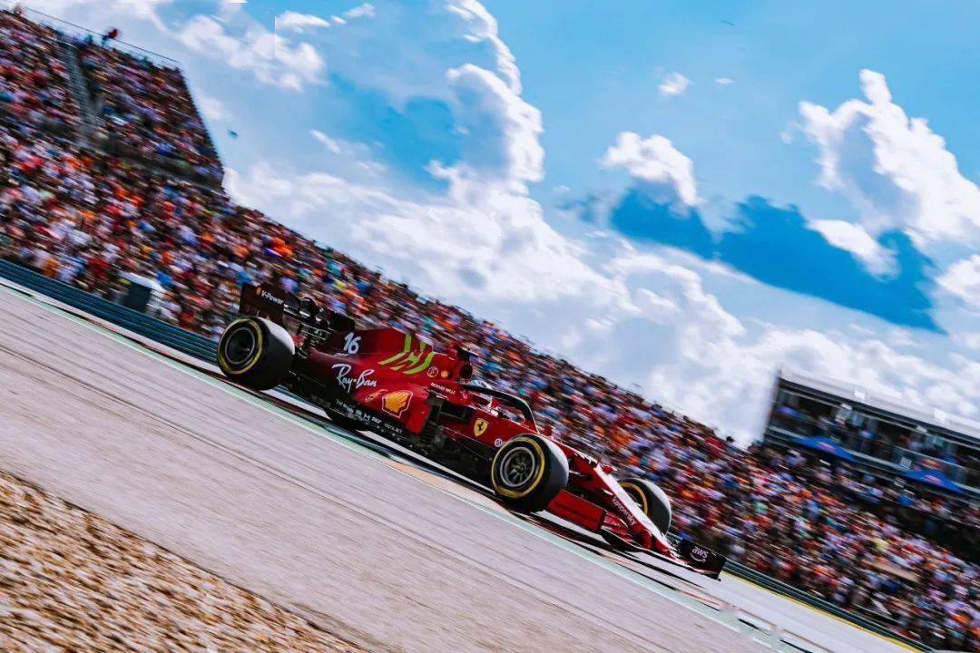 阿斯顿马丁横扫威廉姆斯，佩雷兹带队取胜