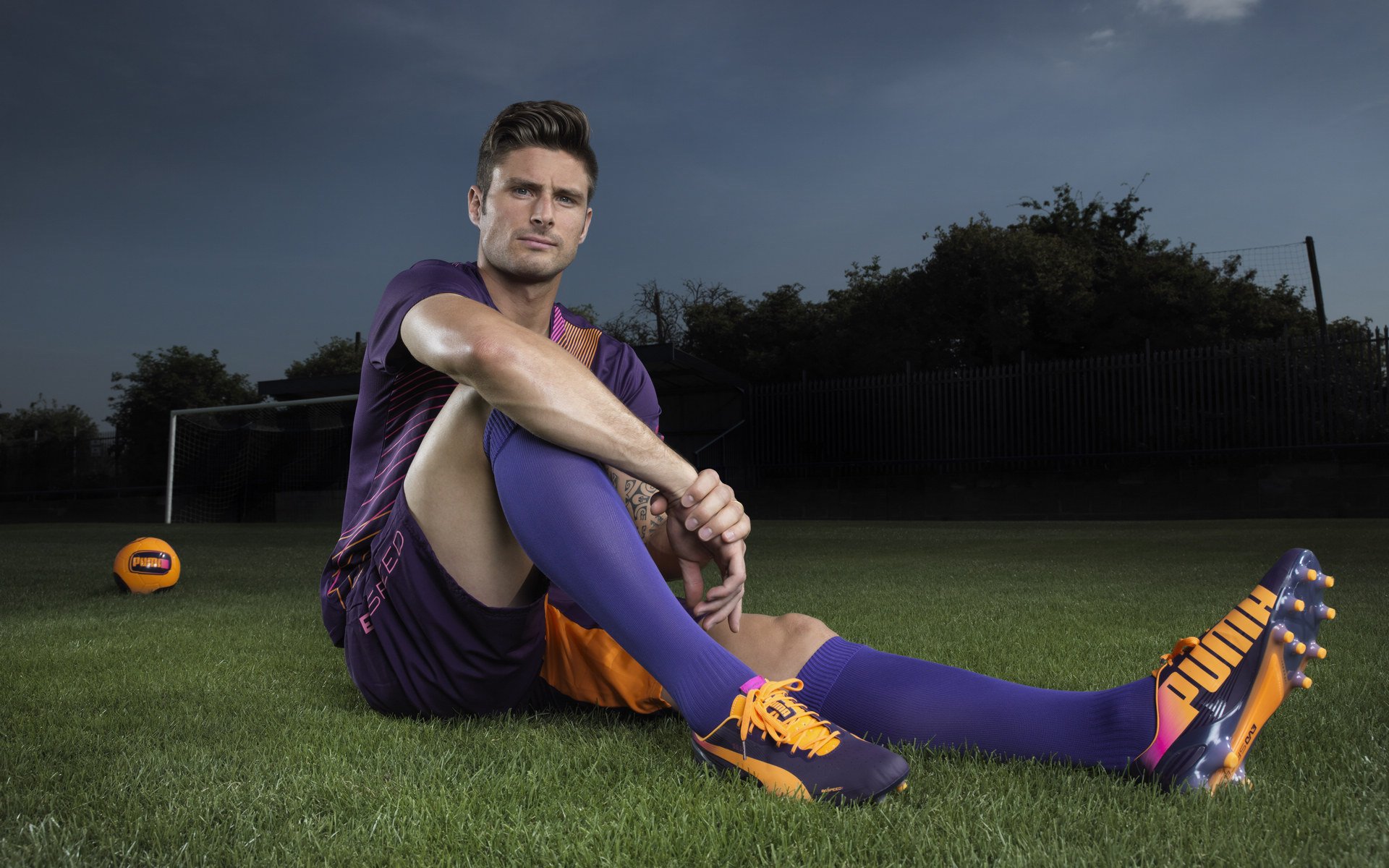 风驰电掣，雷诺席卷伊莫拉，塞恩斯展示绝对控制力