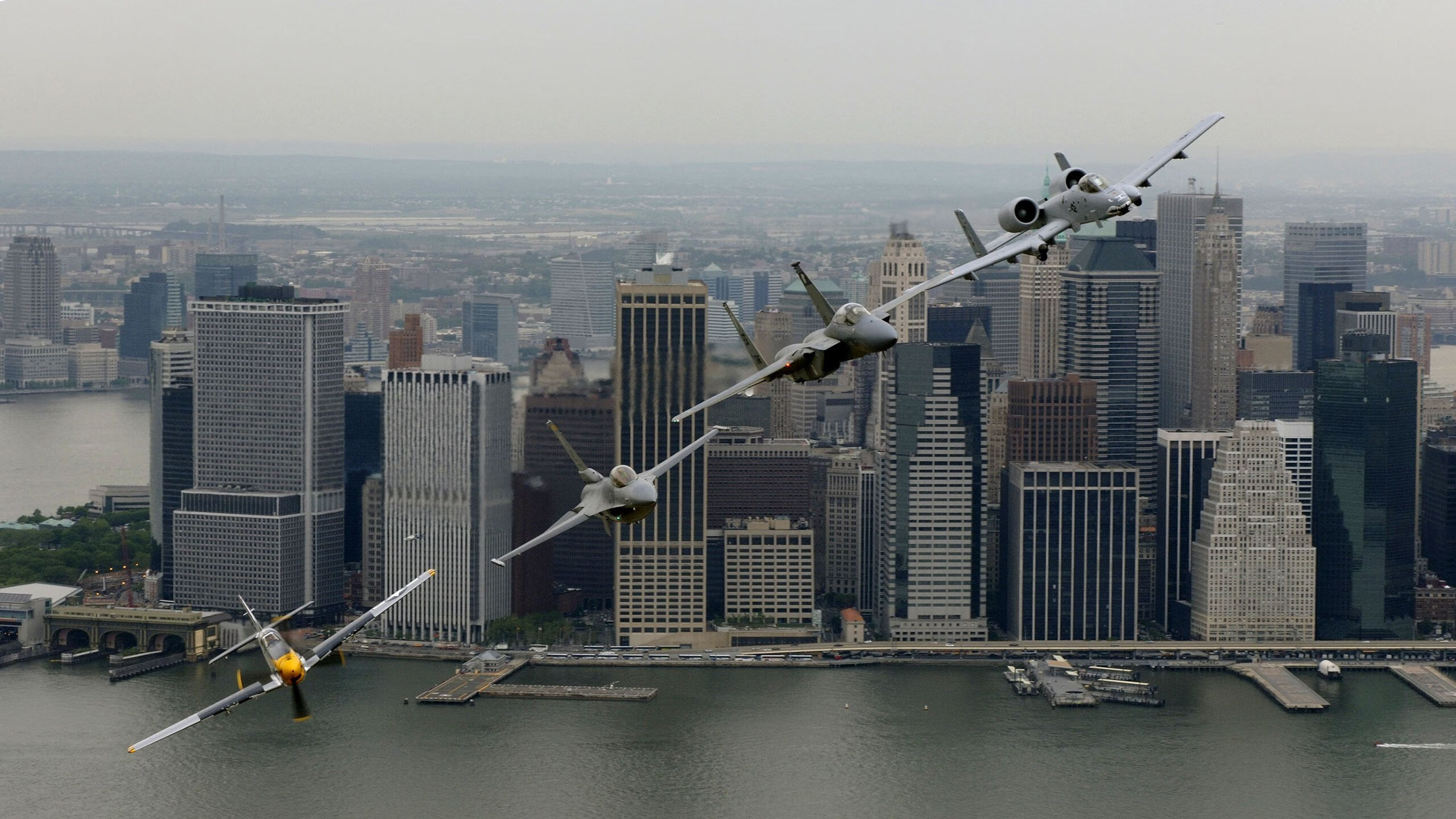 钢铁咆哮,当篮球血脉注入F1弯道—活塞法则与塔图姆的赛道统治