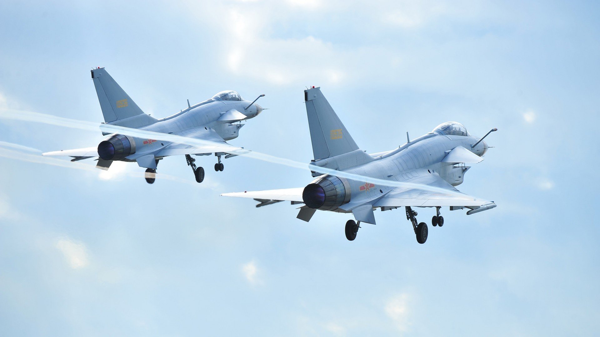 绿茵乾坤一掷定,楚阿梅尼关键进球与利物浦的伊朗决胜局