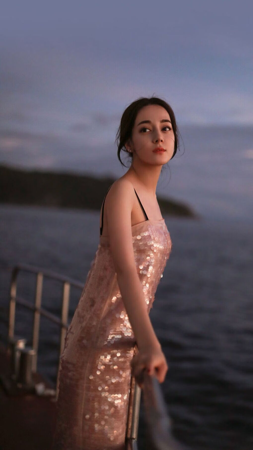 三分雨淹没麦迪逊！哈登化身后场魔术师，开拓者连续得分狂潮压制尼克斯