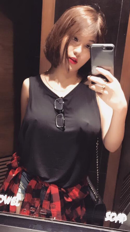 爱游戏官网-从配角到关键先生，西亚卡姆如何率领黄蜂狂胜火箭