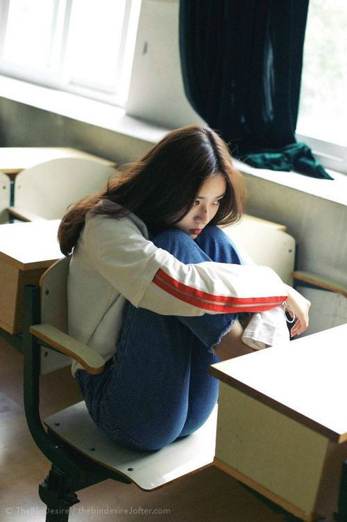 强压窒息！牙买加绞索战术击溃沙特，贝林厄姆终场奇迹逆转定乾坤